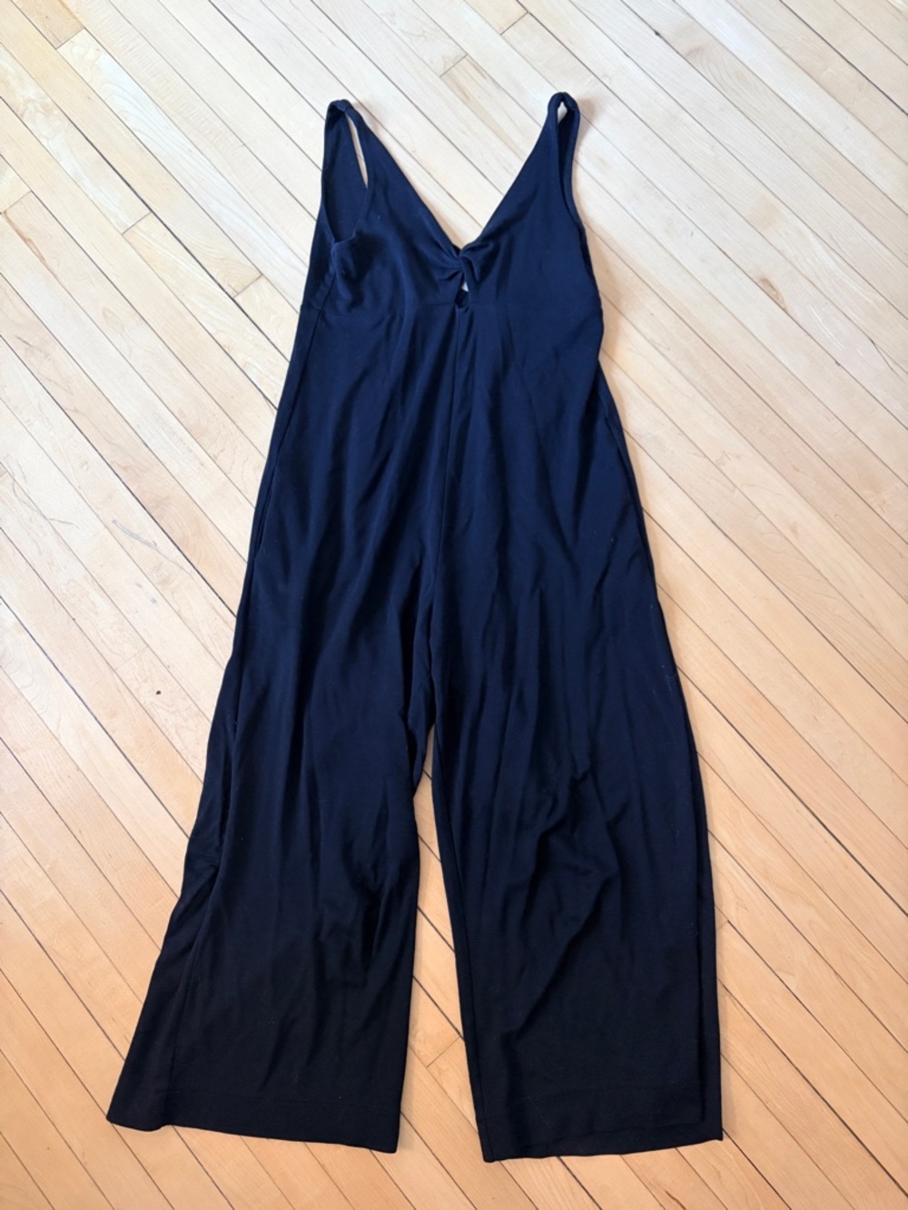 Monk & Lou Sleeveless Black V-Neck Wide-Leg 3/4 Jumpsuit